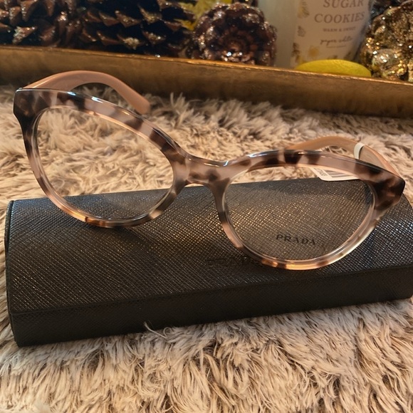 NWT Prada Tortoise eyeglasses , no prescription now but can be added . - Picture 4 of 4
